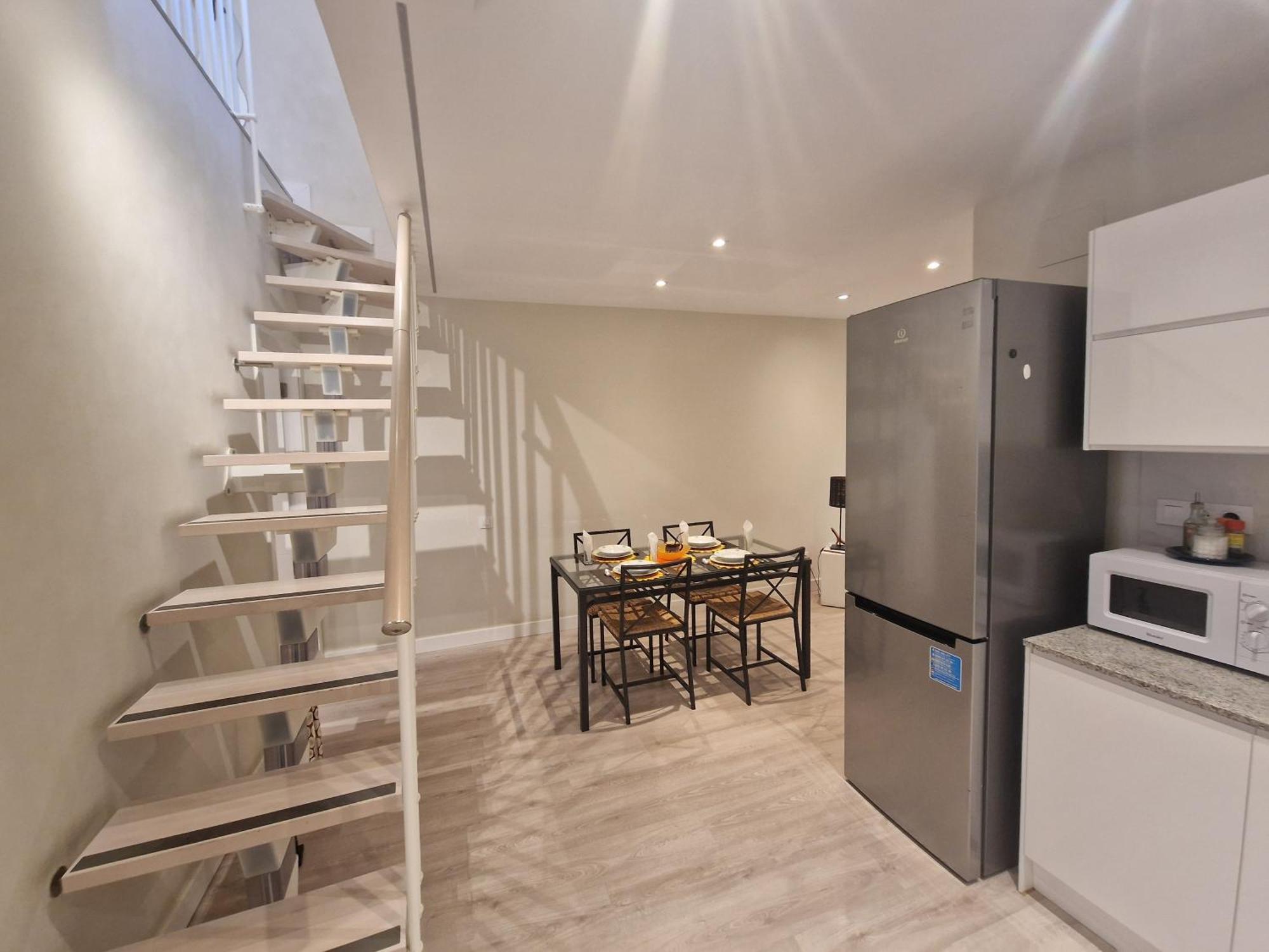 Barcelona Duplex De 3 Habitaciones Οσπιταλέτ ντε Λιοβρεγάτ Εξωτερικό φωτογραφία